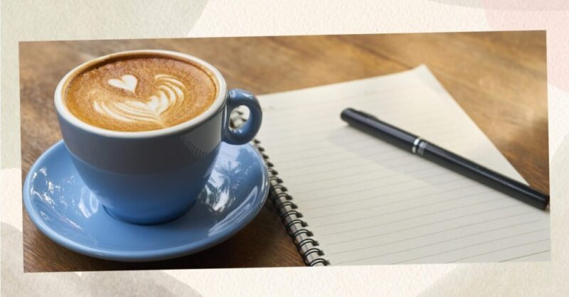 コーヒーとノートとペン